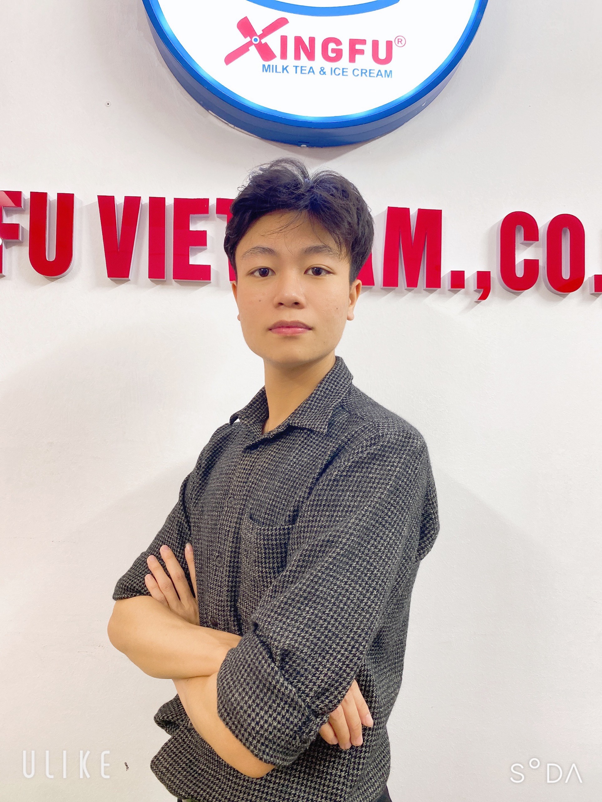 Giảng viên truyền thông của đào tạo pha chế HM